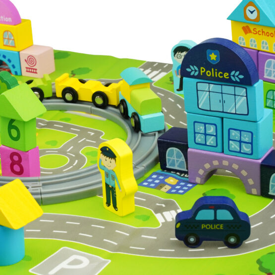 Set ELC Trenulet din lemn constructii cu peisaje 70 piese - HAM BEBE