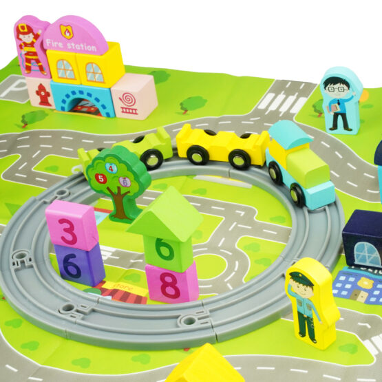 Set ELC Trenulet din lemn constructii cu peisaje 70 piese - HAM BEBE