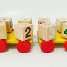 Trenulet din lemn jucarie de tras cuburi litere cifre2 - HAM BEBE