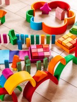 Set Handmade 36 Cuburi in ladita Marc Toys - HAM BEBE