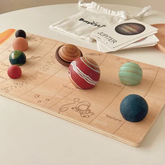 Puzzle din lemn cu piese tridimensionale Sistemul Solar - HAM BEBE