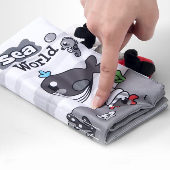 Set 3 carti textile pentru bebelusi alb negru cu imagini sobebear 3-Jucarii Senzoriale