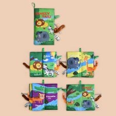 Carte textila bebe coditele animalelor din jungla jungly tails 3-Jucarii Senzoriale