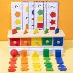 Cutie sortare forme montessori cu sertare si sabloane 6-Jucarii din Lemn si Montessori