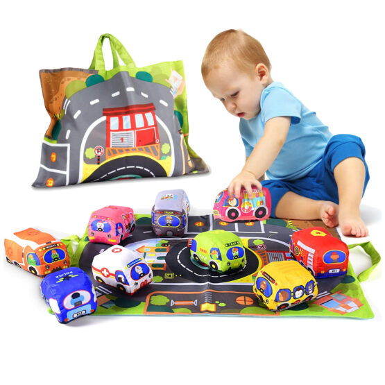 Set 9 masinute textile pentru bebelusi cu covoras Huanger
