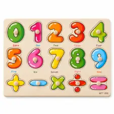 Puzzle din lemn cu cifre 0–9 și semne matematice, 15 piese cu mâner