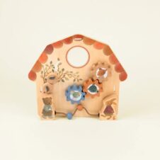 Căsuță din lemn cu activități, Egmont Toys